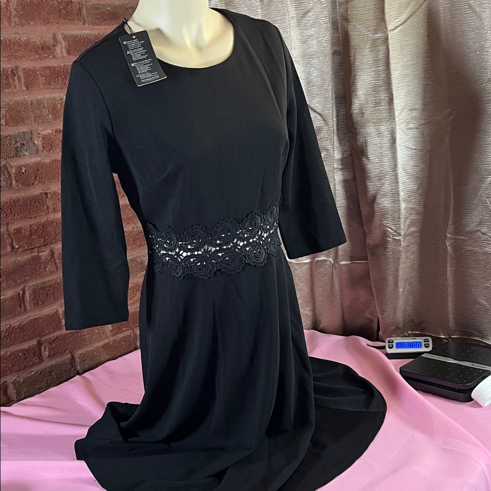 Chic Black Lace Detail Long Sleeve Dress